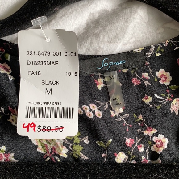 Flower Wrap Dress - Picture 4 of 5